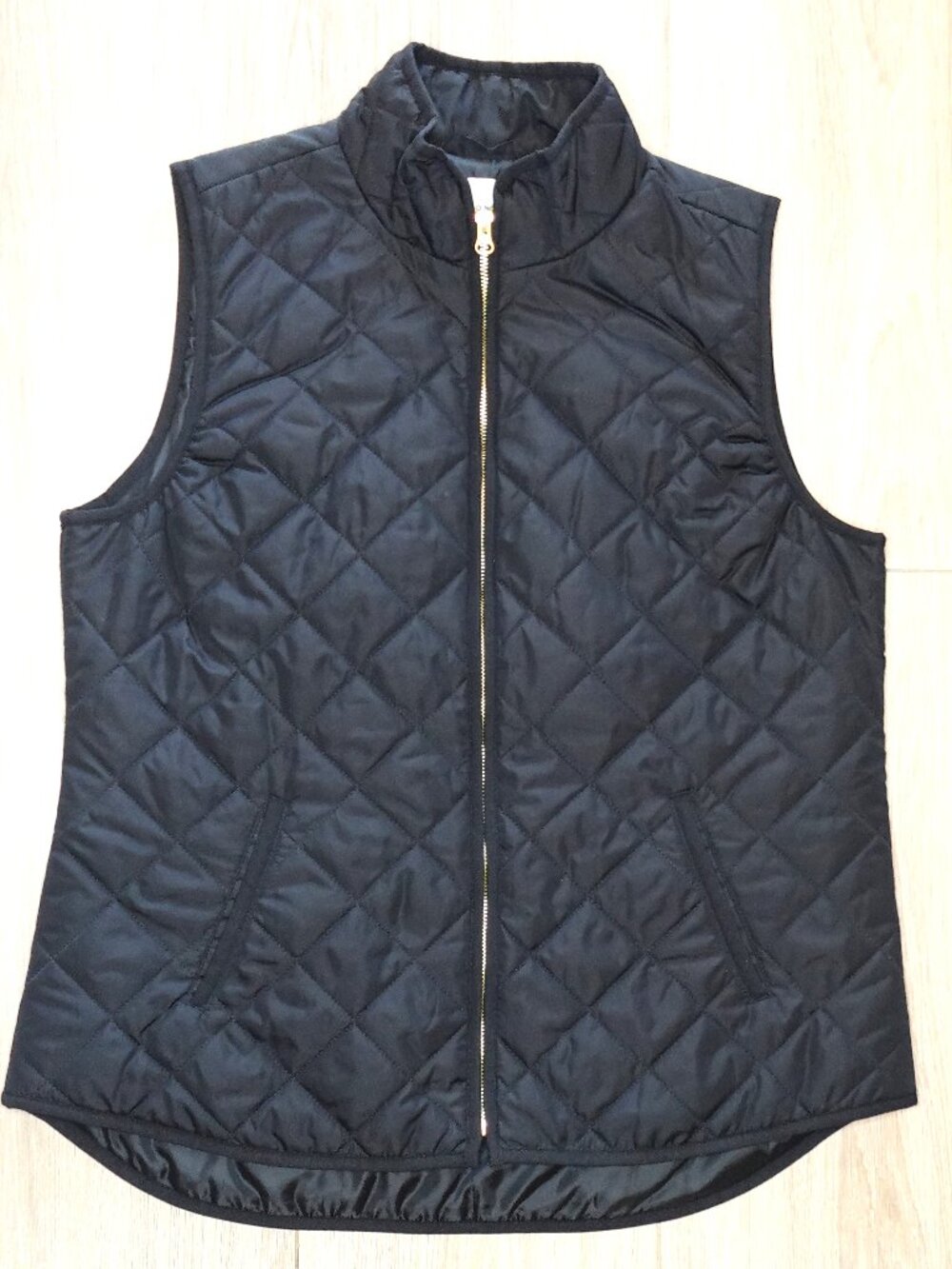 Old Navy Womens L Black Quilted Puffer Vest Full Zip Sleeveless Preppy Layering